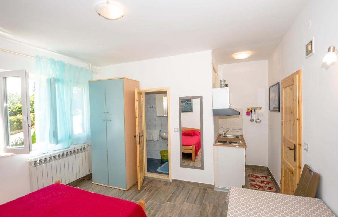 Guest House Ab Adria Home Ровинь Экстерьер фото