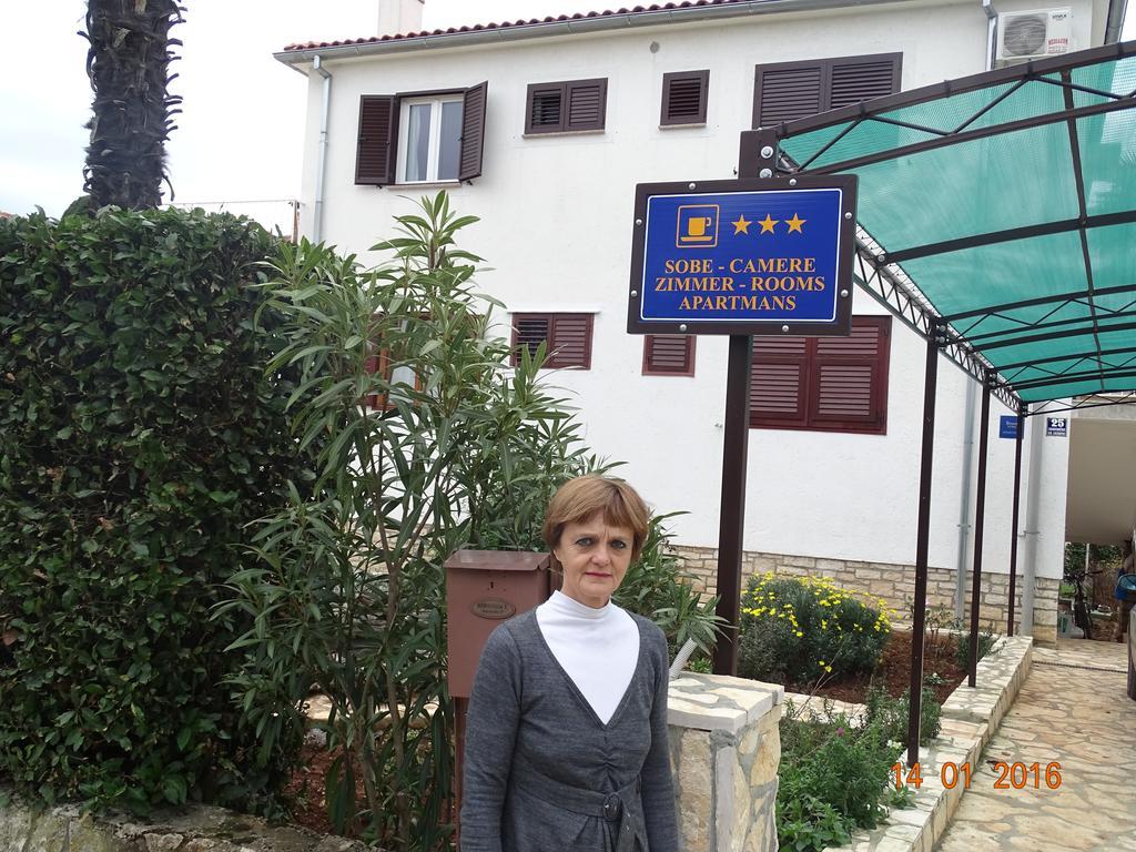 Guest House Ab Adria Home Ровинь Экстерьер фото